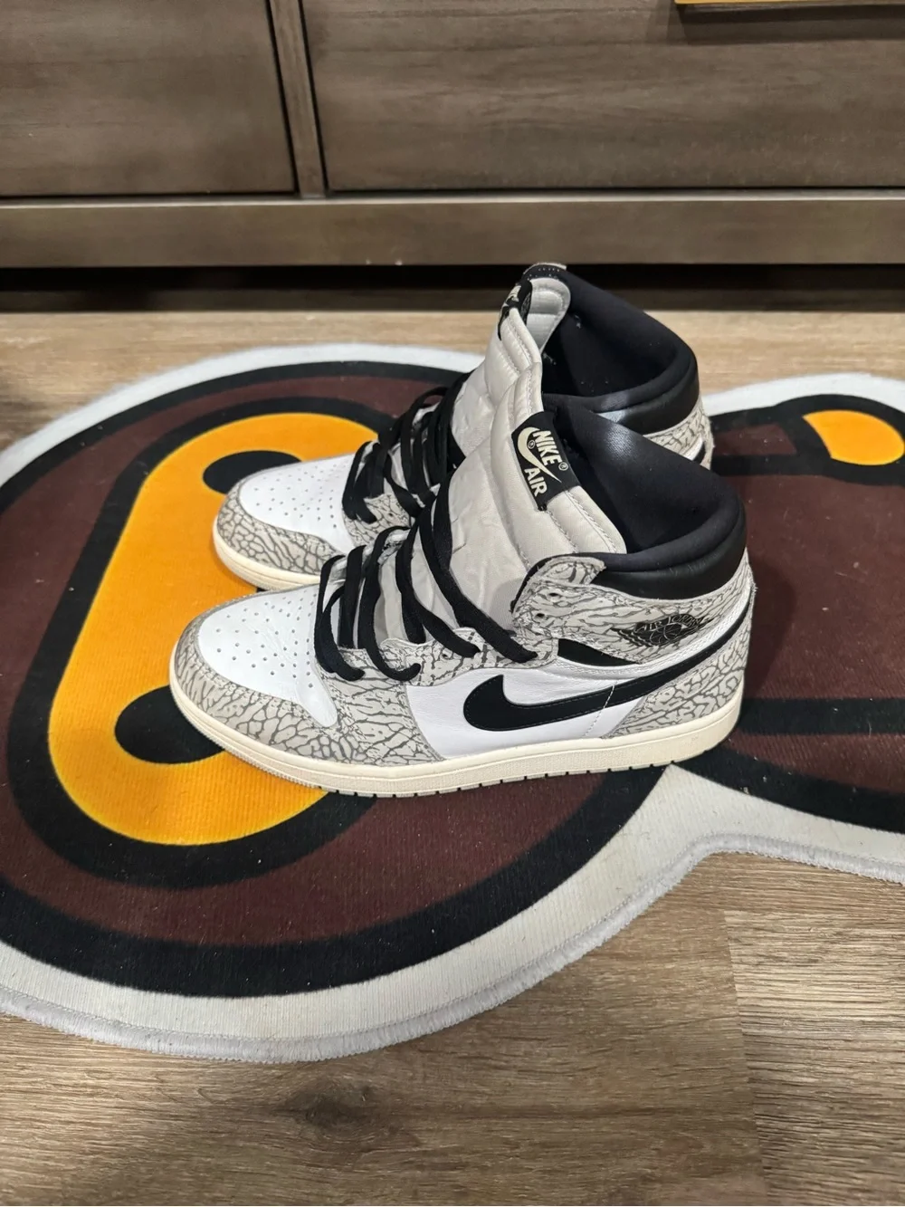 AIR JORDAN 1 RETRO HIGH OG WHITE CEMENT DZ5485 052 TECH GREY MUSLN BLACK WHITE